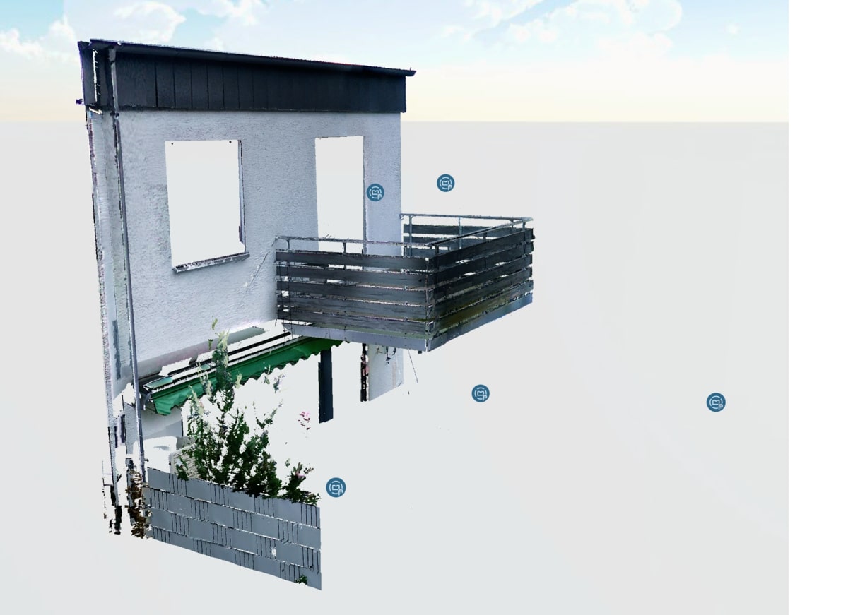 Digitale 3D-Darstellung eines grauen Balkons mit umgebener Wand und Pflanze.